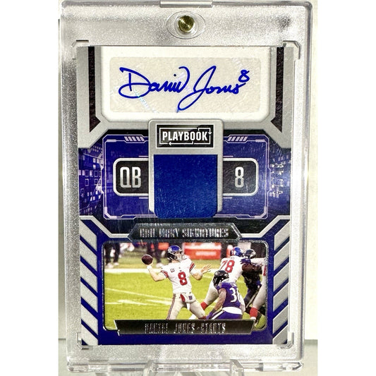 Daniel Jones 2021 Panini Playbook Patch Auto /49 Indianapolis Colts Player Worn